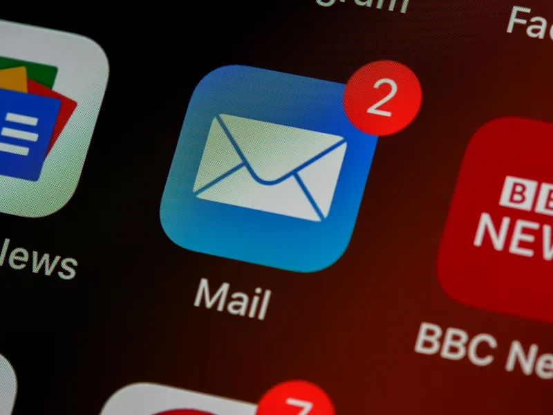 Email Corporate